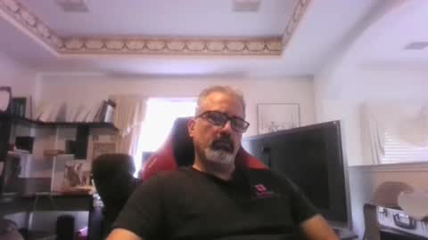 Snapshot of aladdin31673 chatting on April 13, 10:59 pm aladdin31673 online show from April 13, 10:59 pm