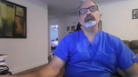 Snapshot of aladdin31673 chatting on April 15, 11:16 pm aladdin31673 online show from April 15, 11:16 pm