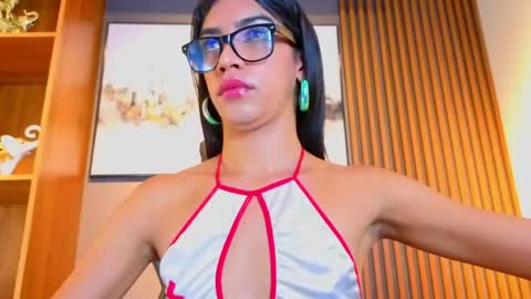 Alahia Rodriguez online show from June 4, 8:04 pm