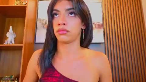 Snapshot of alahia__rodriguez chatting on July 11, 9:27 pm Alahia Rodriguez online show from July 11, 9:27 pm