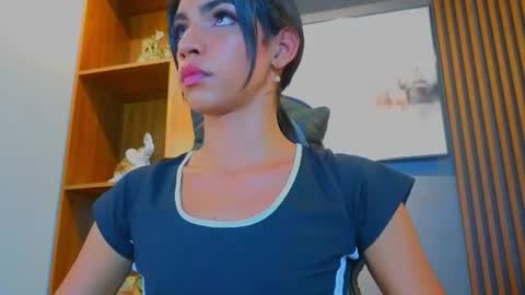 Snapshot of alahia__rodriguez chatting on July 17, 6:57 pm Alahia Rodriguez online show from July 17, 6:57 pm
