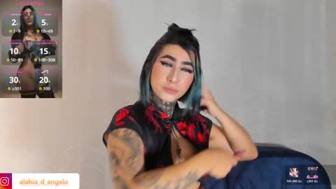 Snapshot of alahia_dangelo_ chatting on May 30, 5:54 pm ALAHIA online show from May 30, 5:54 pm