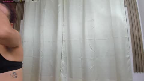 Snapshot of alahiaevansz chatting on May 5, 3:03 am AlahiaEvansz online show from May 5, 3:03 am
