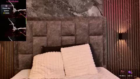 Snapshot of alahyapalmer_ chatting on September 14, 9:30 am alahyapalmer_ online show from September 14, 9:30 am