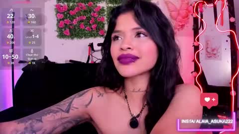 Snapshot of alaia_asuka chatting on November 15, 4:54 am Alaia online show from November 15, 4:54 am