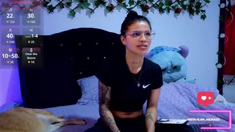 Snapshot of alaia_asuka chatting on November 19, 1:16 am Alaia online show from November 19, 1:16 am