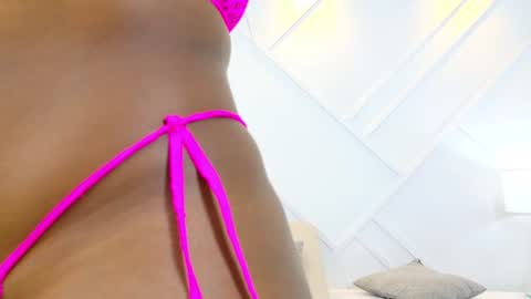 alaia_colins online show from June 26, 2:05 am