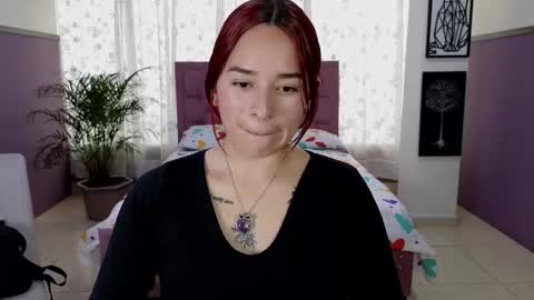 Snapshot of alaia_skater chatting on November 22, 7:02 pm Alaia Skater online show from November 22, 7:02 pm