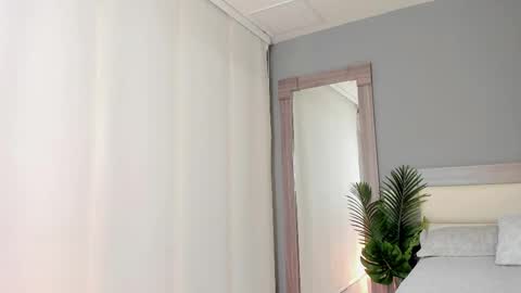 Snapshot of alaiaguerra chatting on September 18, 7:49 pm alaiaguerra online show from September 18, 7:49 pm