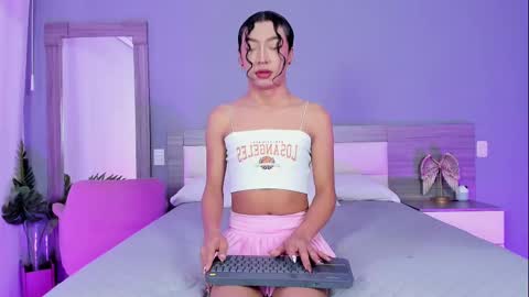 Snapshot of alaiaguerra chatting on October 4, 7:45 pm alaiaguerra online show from October 4, 7:45 pm