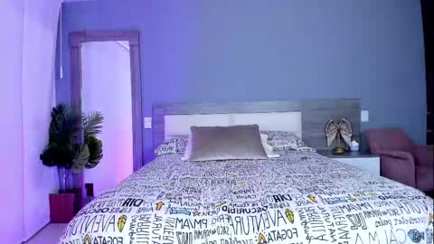 Snapshot of alaiaguerra chatting on October 8, 8:17 pm alaiaguerra online show from October 8, 8:17 pm