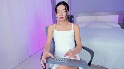 Snapshot of alaiaguerra chatting on November 2, 7:49 pm alaiaguerra online show from November 2, 7:49 pm