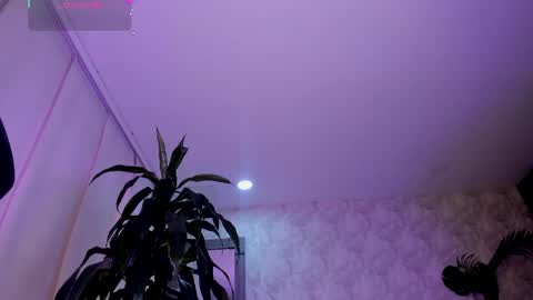 Snapshot of alaiaguerra chatting on May 5, 8:06 pm alaiaguerra online show from May 5, 8:06 pm