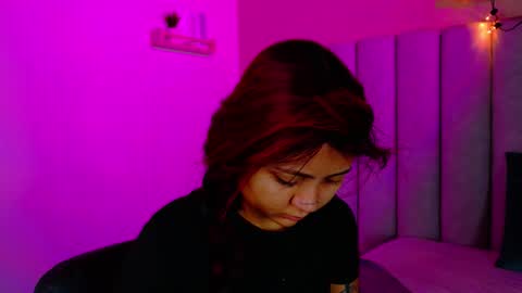 Snapshot of alaiarogers chatting on October 23, 11:31 am Alaia online show from October 23, 11:31 am