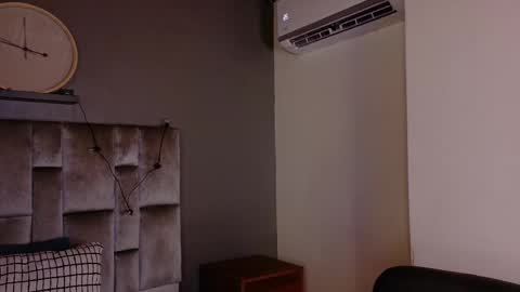 Snapshot of alaiarogers chatting on October 30, 11:33 am Alaia online show from October 30, 11:33 am