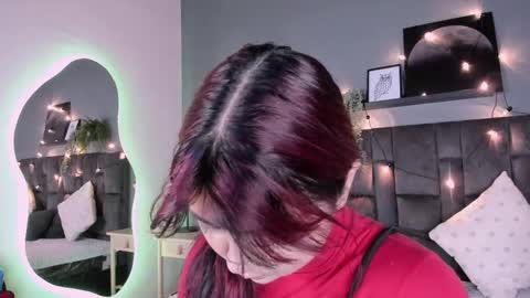 Snapshot of alaiarogers chatting on November 3, 11:33 am Alaia online show from November 3, 11:33 am