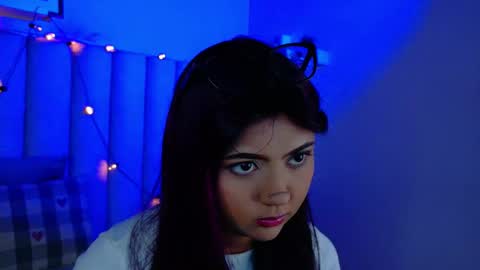 Snapshot of alaiarogers chatting on November 7, 11:32 am Alaia online show from November 7, 11:32 am