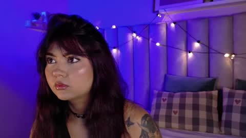 Snapshot of alaiarogers chatting on November 25, 11:32 am Alaia online show from November 25, 11:32 am