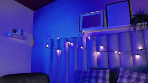 Snapshot of alaiarogers chatting on November 27, 11:34 am Alaia online show from November 27, 11:34 am