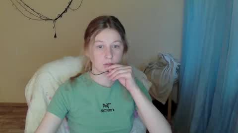Anna online show from May 6, 2:11 pm