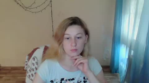 Anna online show from August 3, 10:21 am