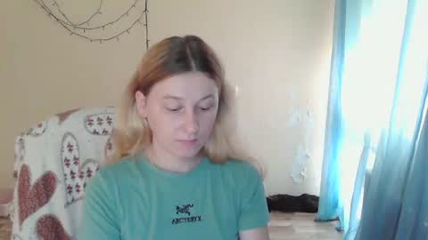 Anna online show from August 4, 10:29 am