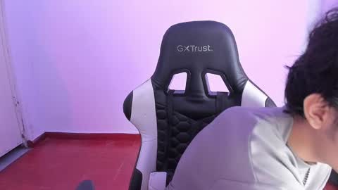 alan18n online show from February 13, 3:50 am