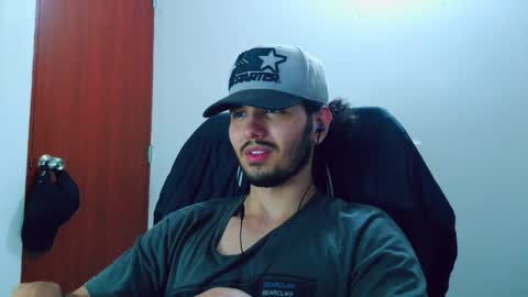 alan34_ online show from April 8, 5:51 am