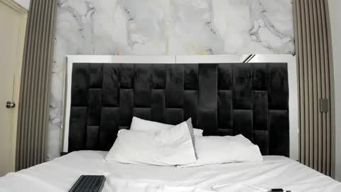 Snapshot of alan_blacke chatting on October 24, 7:43 pm alan_blacke online show from October 24, 7:43 pm