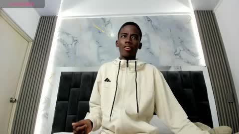 Snapshot of alan_blacke chatting on April 13, 3:06 pm alan_blacke online show from April 13, 3:06 pm