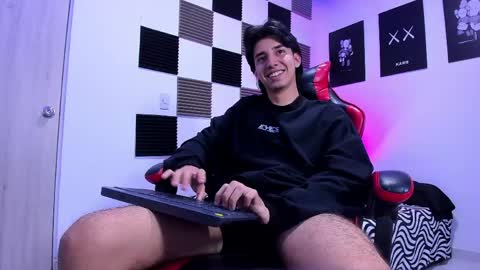 Alan Boy online show from June 6, 3:44 am