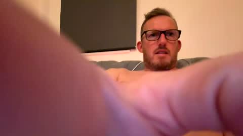 Snapshot of alan_ed457 chatting on July 28, 9:36 pm alan_ed457 online show from July 28, 9:36 pm
