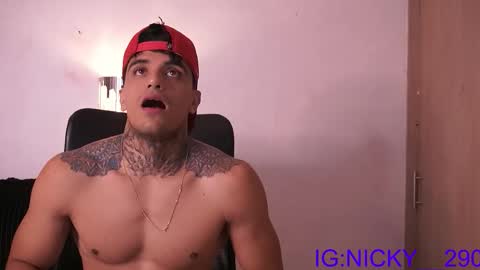 alan_morrys online show from January 13, 1:33 am