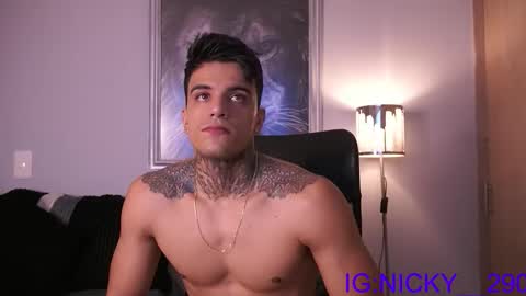 alan_morrys online show from March 18, 12:03 am