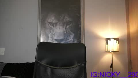 Snapshot of alan_morrys chatting on June 28, 2:17 am alan_morrys online show from June 28, 2:17 am