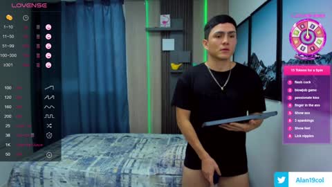 Snapshot of alan_nd_kevin chatting on January 21, 11:35 am Alan Kevin can we reach 100 thumbs up please guys online show from January 21, 11:35 am