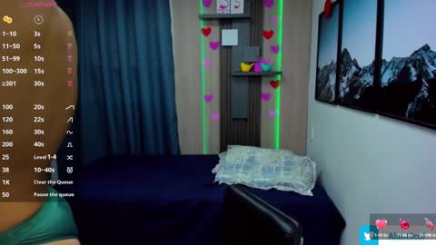 Snapshot of alan_nd_kevin chatting on February 16, 11:38 am Alan Kevin can we reach 100 thumbs up please guys online show from February 16, 11:38 am