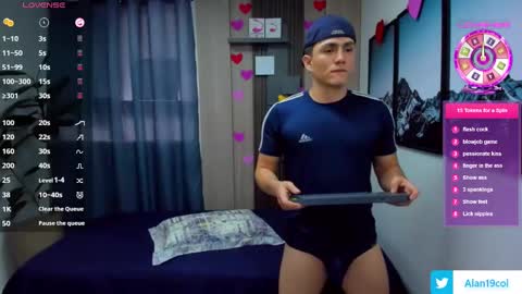 Snapshot of alan_nd_kevin chatting on February 20, 7:08 pm Alan Kevin can we reach 100 thumbs up please guys online show from February 20, 7:08 pm