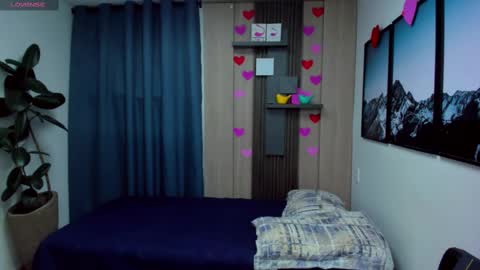 Snapshot of alan_nd_kevin chatting on February 22, 11:35 am Alan Kevin can we reach 100 thumbs up please guys online show from February 22, 11:35 am