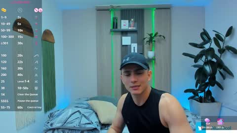 Alan  Kevin can we reach 100 thumbs up please guys  online show from June 9, 7:03 pm