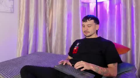 Alan Noir online show from March 12, 11:49 am