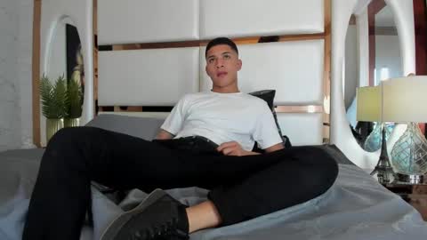 ---Alan--- online show from March 8, 4:23 am