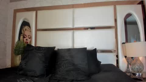 ---Alan--- online show from October 24, 4:42 am