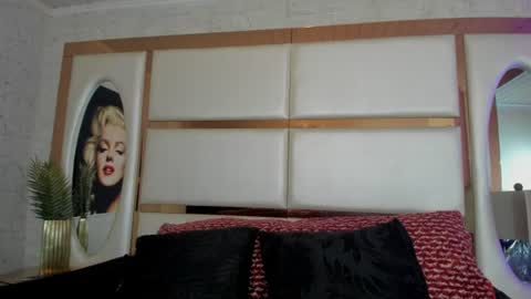 Snapshot of alan_santhos chatting on June 17, 4:37 am ---Alan--- online show from June 17, 4:37 am