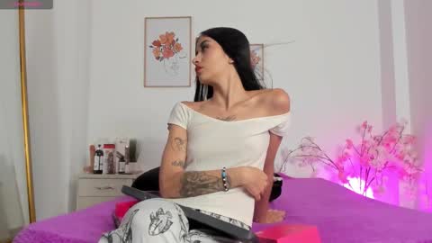 alana  online show from November 5, 2:55 am