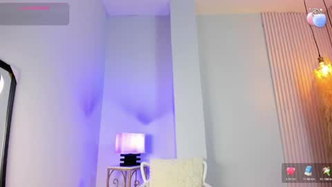 Snapshot of alana__rossetti chatting on May 12, 3:14 am Alana online show from May 12, 3:14 am