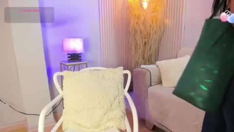 Snapshot of alana__rossetti chatting on July 8, 12:09 pm Alana online show from July 8, 12:09 pm