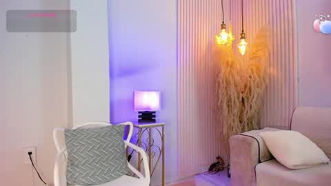 Snapshot of alana__rossetti chatting on July 9, 12:09 pm Alana online show from July 9, 12:09 pm
