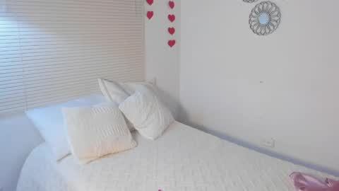 Alana online show from May 1, 2:49 am