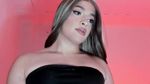 Snapshot of alana_blum10 chatting on October 21, 10:54 pm ---Alana--- online show from October 21, 10:54 pm